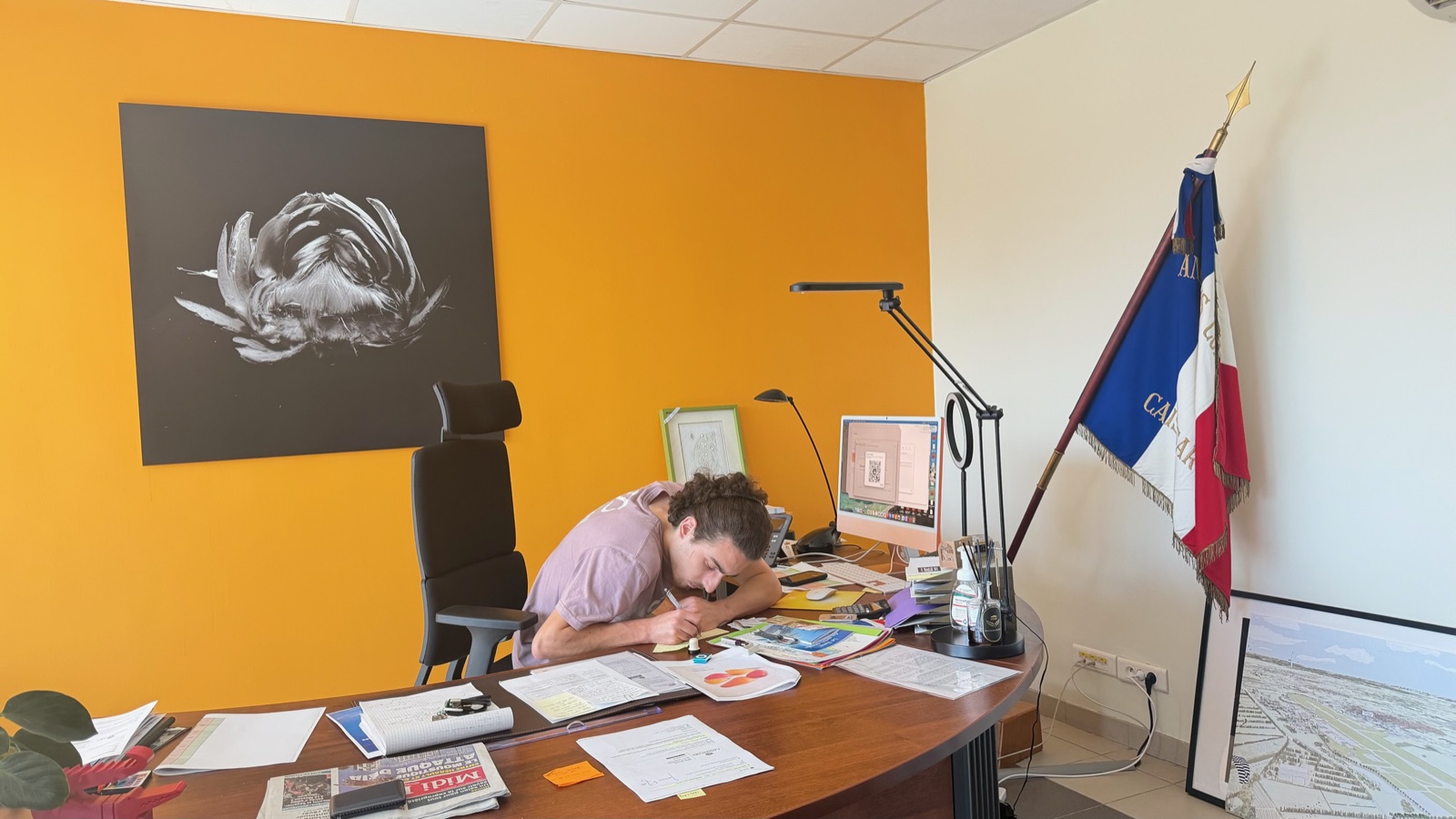 Scott intervenant sur un poste de travail directement dans les locaux d'un client