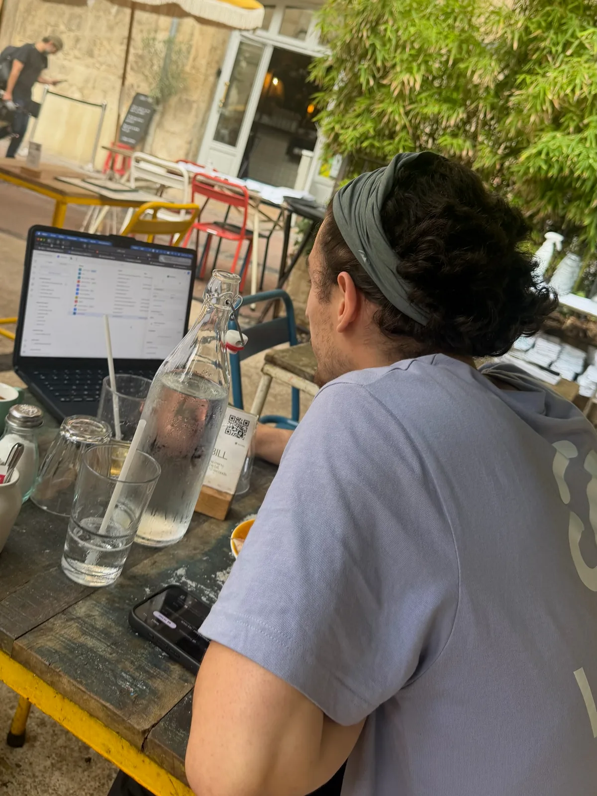 Intervention WiFeel sur ordinateur dans un restaurant de Montpellier